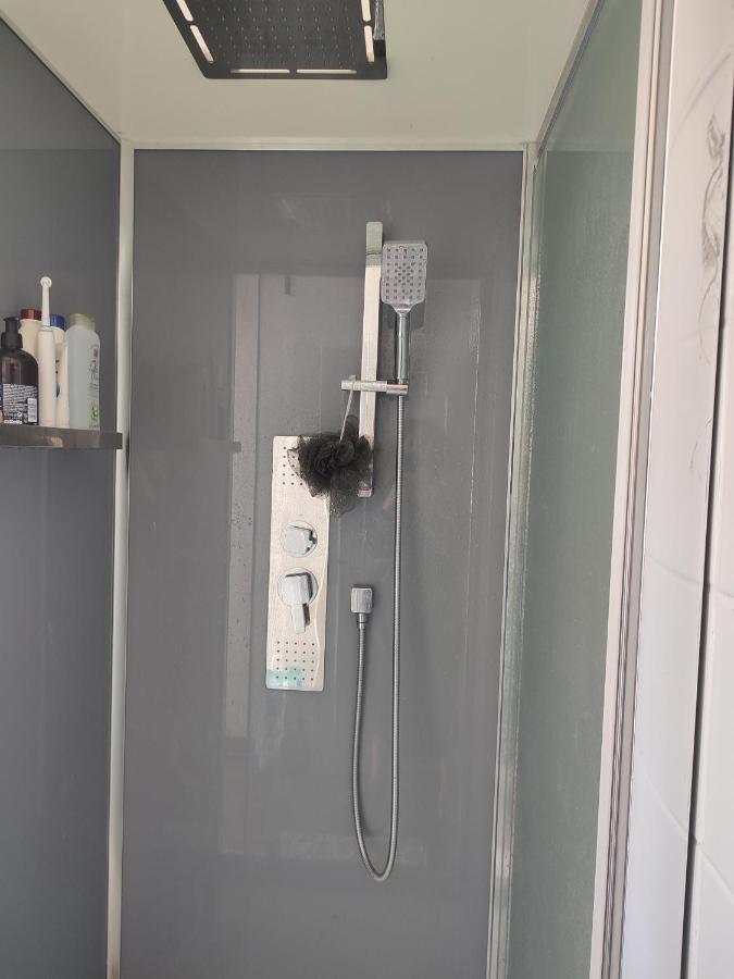 Celine Et Jose Apartamento Cubzac-les-Ponts Exterior foto